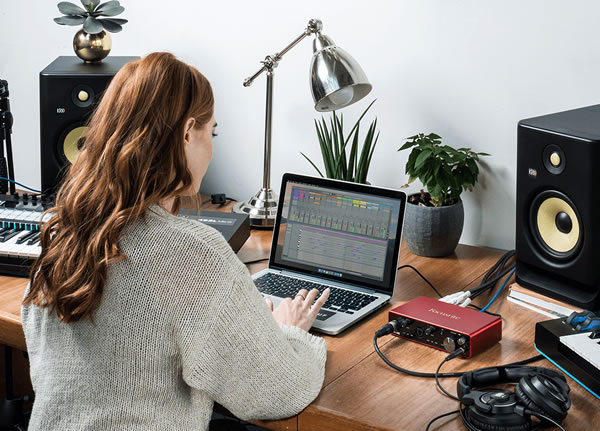 EXTENDED PLAY- DESK