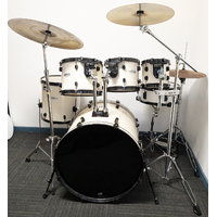 Used Pearl Forum 6 Piece Drum Kit w/Stands, 14, 16, 20 Cymbals - White - Includes Warranty